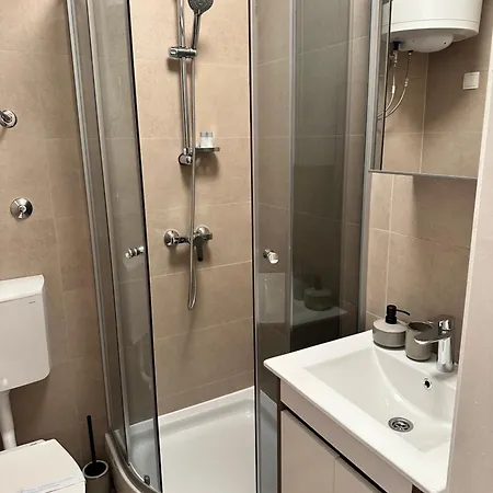 Obala Deluxe- Location Apartmán