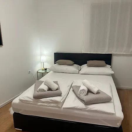 Obala Deluxe- Location * Biograd Na Moru