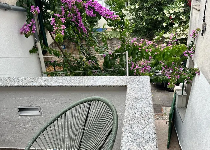 Апартаменты Obala Deluxe- Location Биоград-на-Мору